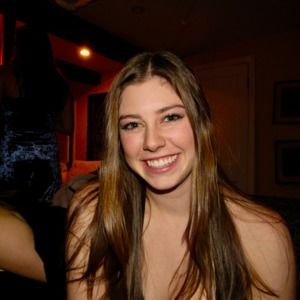 Meet your Posher, Christina 🌻